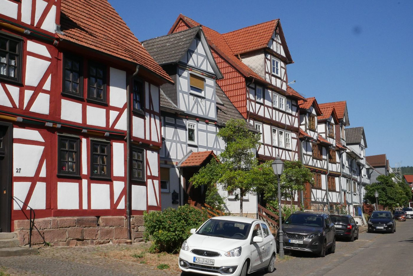 Photovoltaik auf einem öffentlichen Dach in Helsa
